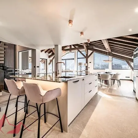 Charming In Holiday home *