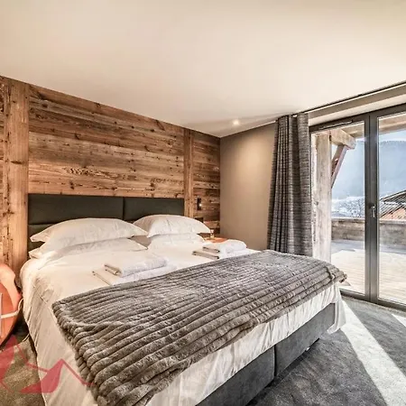 Charming In Holiday home *