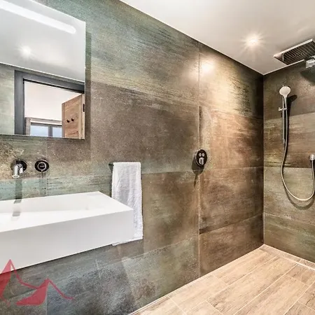 Charming In Holiday home